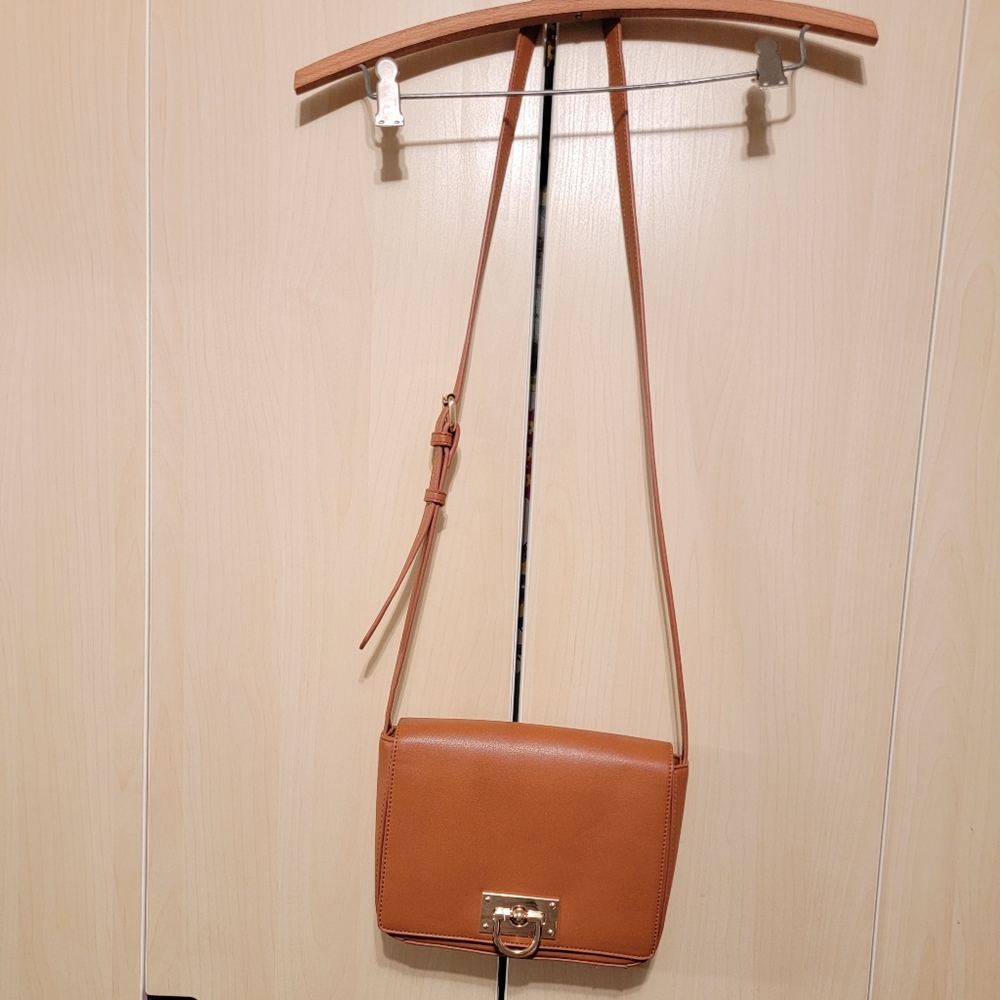 Forever 21 crossbody bags